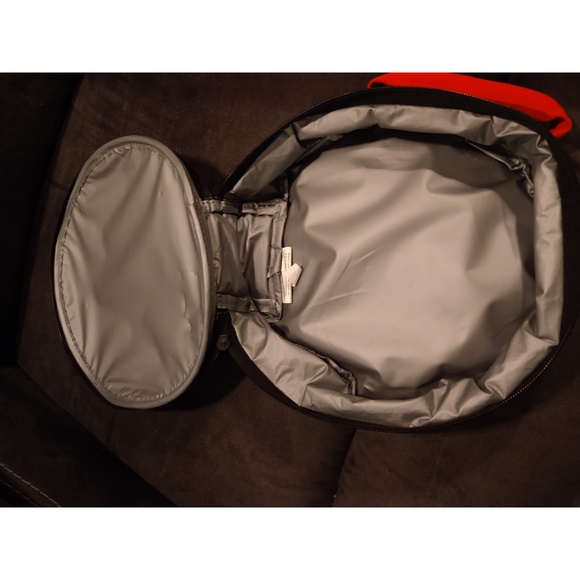 UNIQUE POKEMON LUNCH BAG - SMALL ROUND - USED CONDITION - Picture 6 of 8